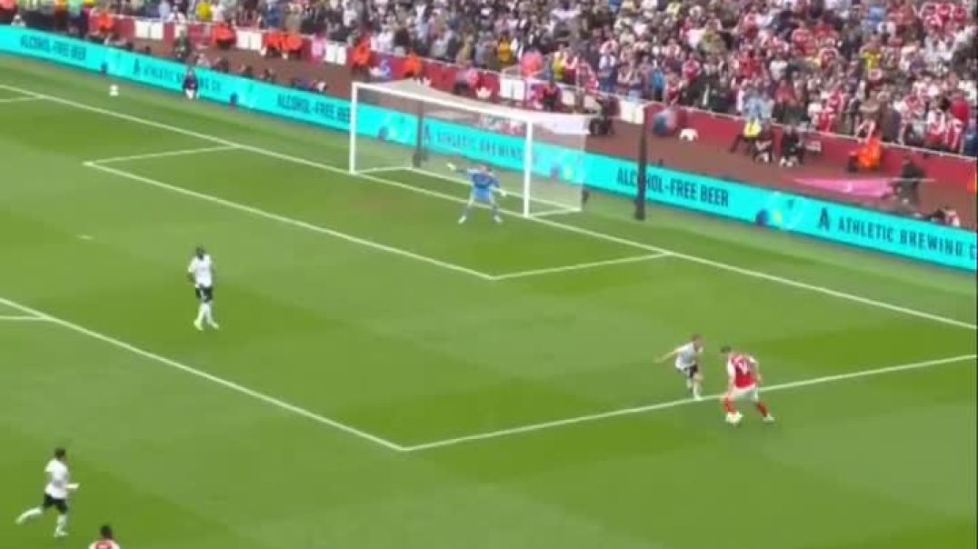 A masterclass in forward play.