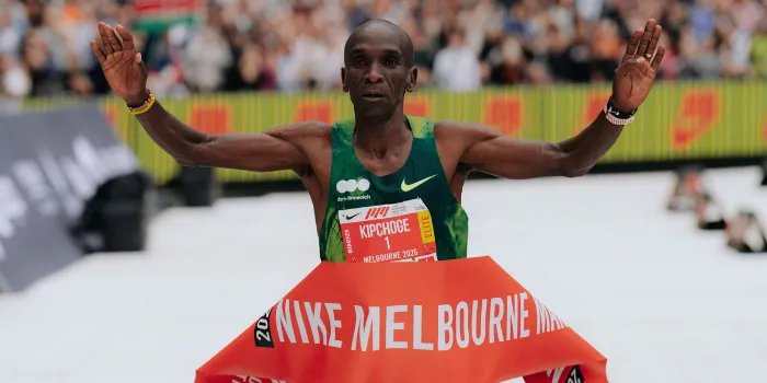 Eliud Kipchoge Wins First Marathon in 3 Years with New Course Record