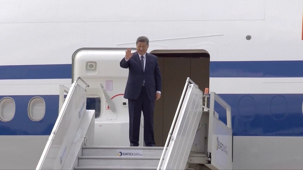Xi Jinping leaves New Delhi after BRICS summit